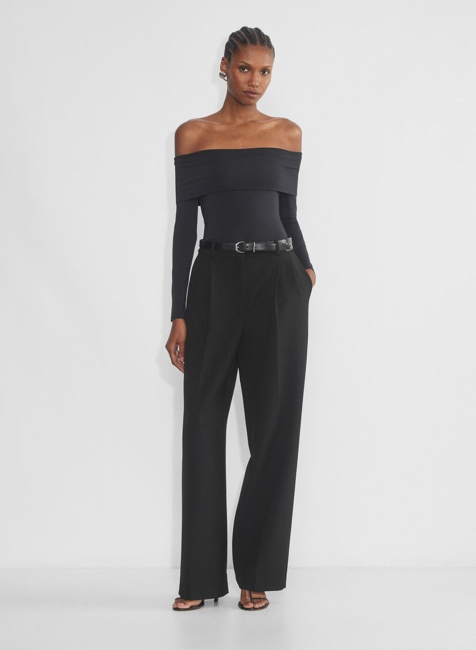 Aritzia Women's Contour Deco Off Shoulder Long Sleeve Bodysuit black M NEW